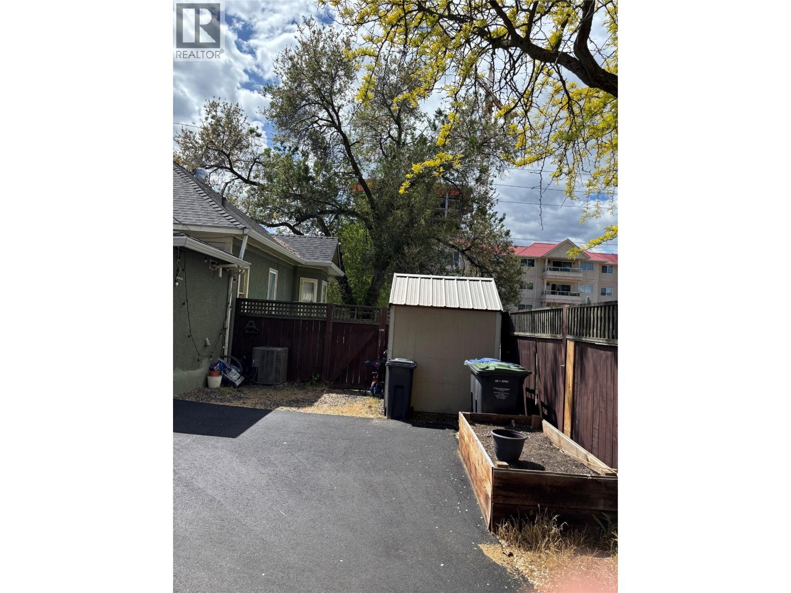 1333 Richter Street, Kelowna, British Columbia  V1Y 2L5 - Photo 8 - 10378653