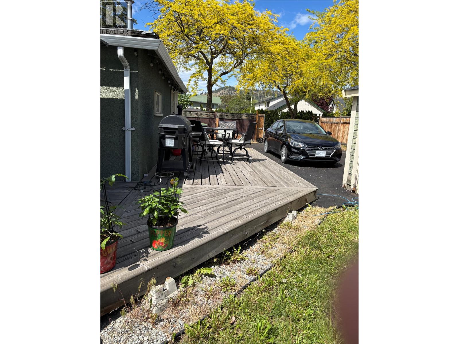 1333 Richter Street, Kelowna, British Columbia  V1Y 2L5 - Photo 9 - 10378653