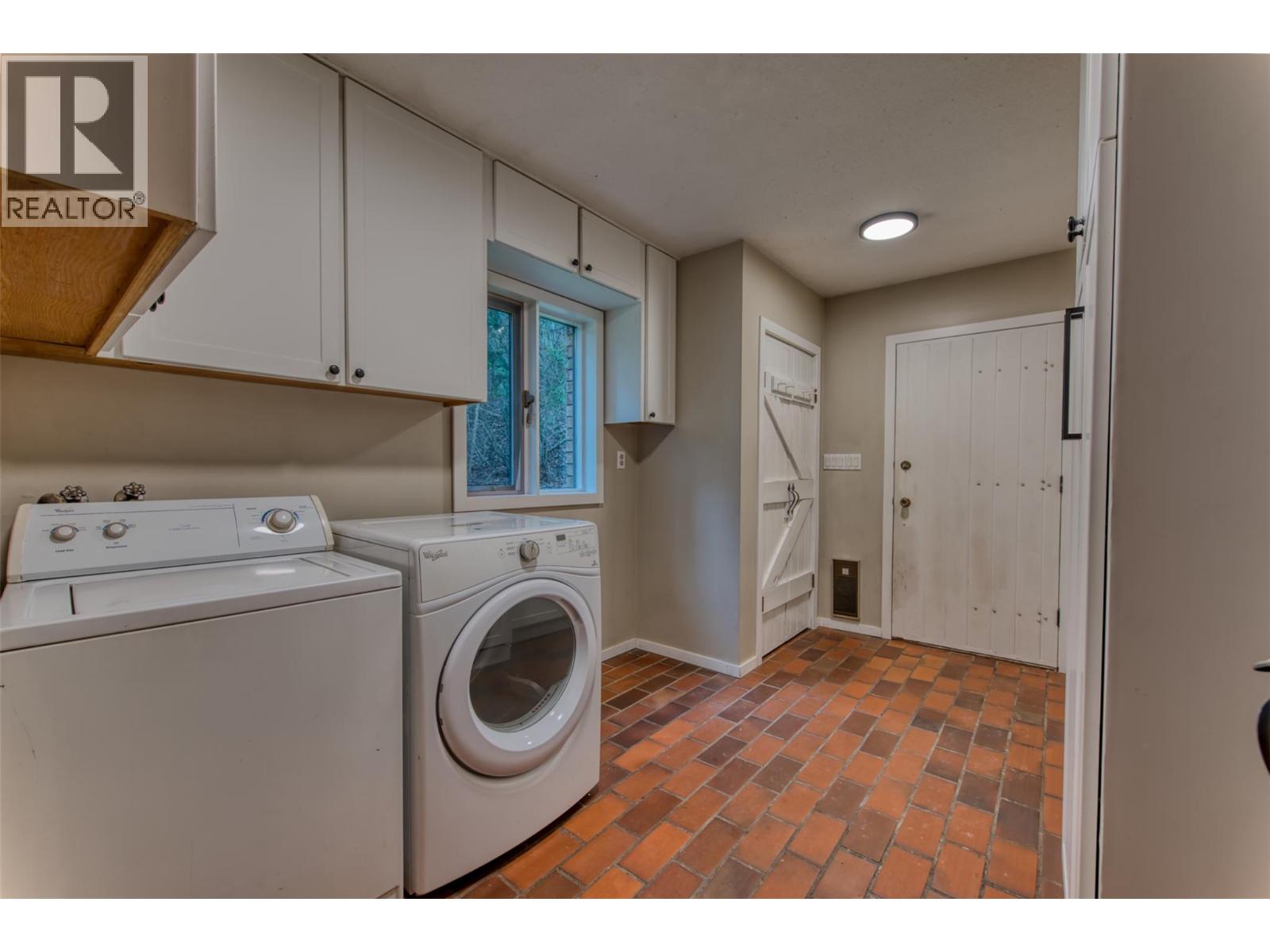 4452 Sleepy Hollow Road, Armstrong, British Columbia  V0E 1B4 - Photo 16 - 10378563