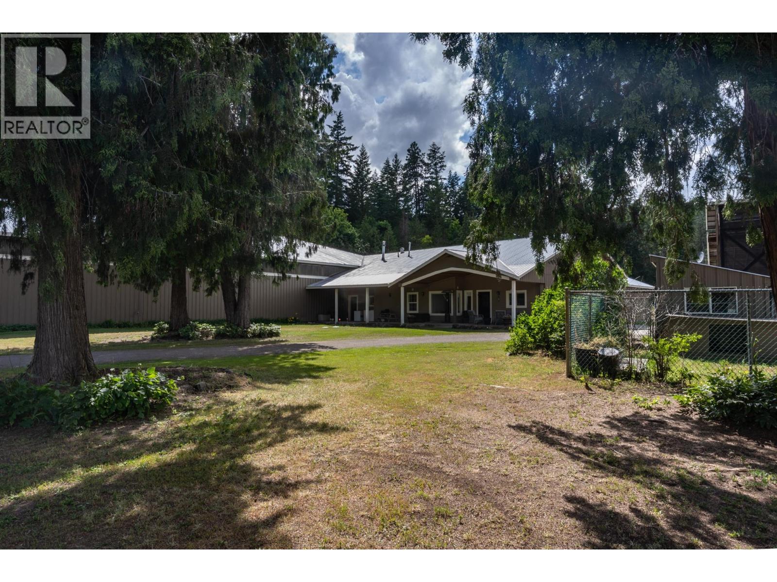 4452 Sleepy Hollow Road, Armstrong, British Columbia  V0E 1B4 - Photo 53 - 10378563