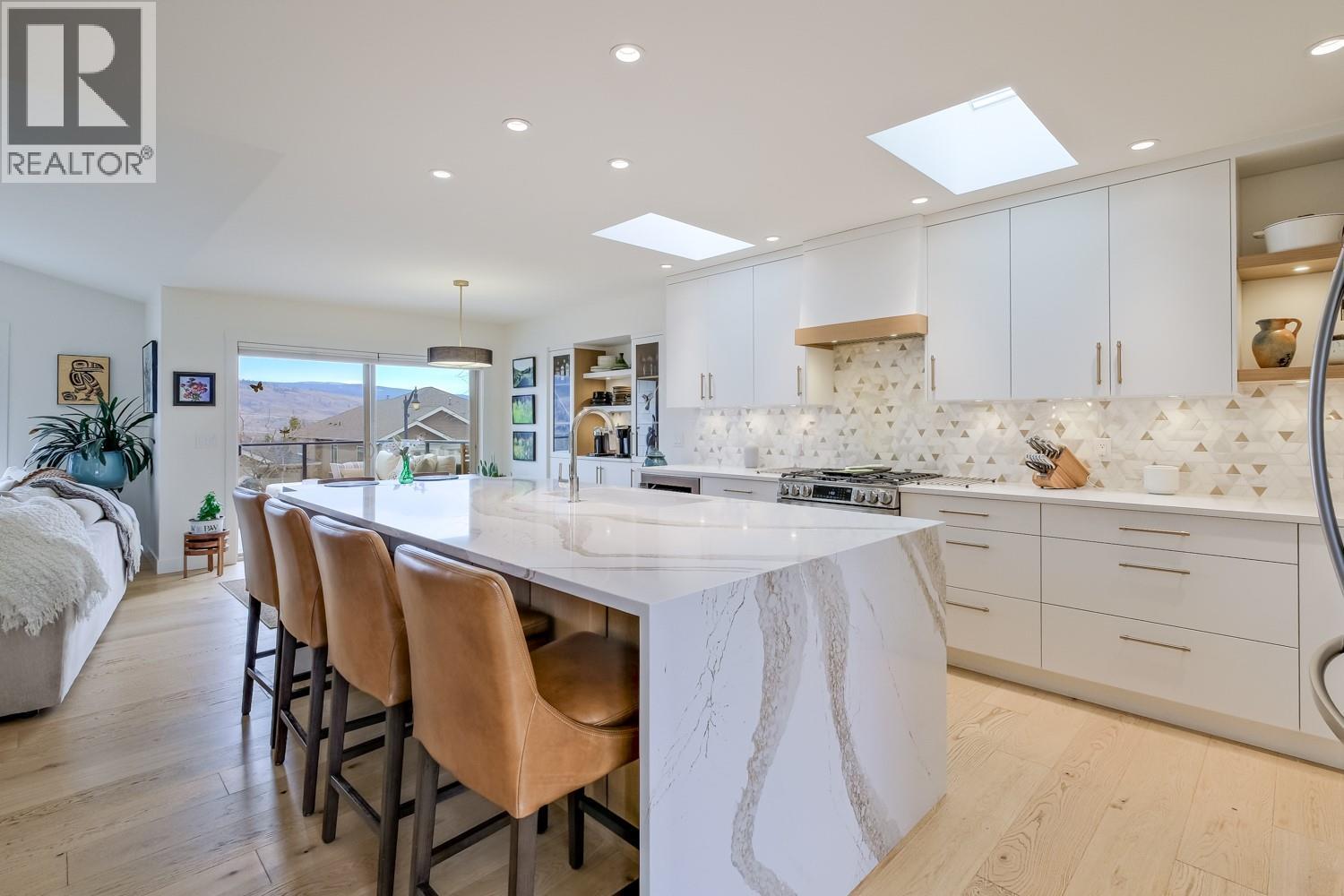 12628 Lake Vista Court, Lake Country, British Columbia  V4V 2N1 - Photo 6 - 10378358