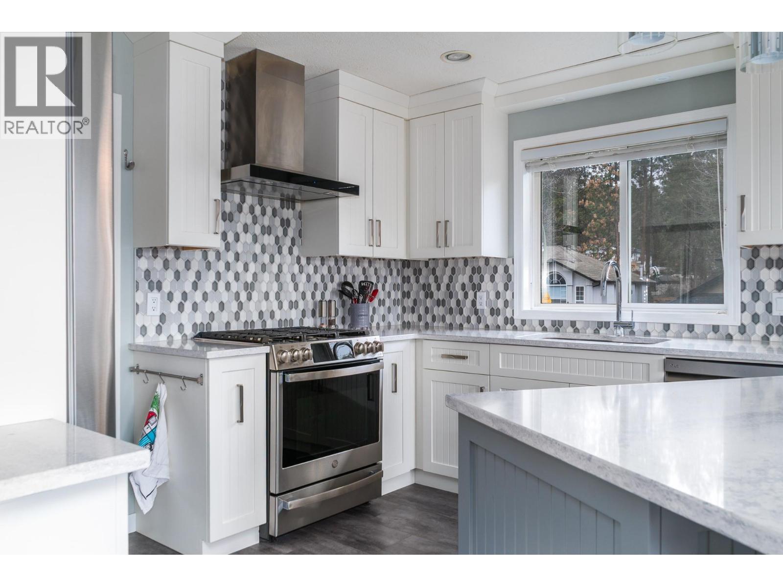 1732 Spruceview Court, Kelowna, British Columbia  V1Y 7R1 - Photo 11 - 10378227