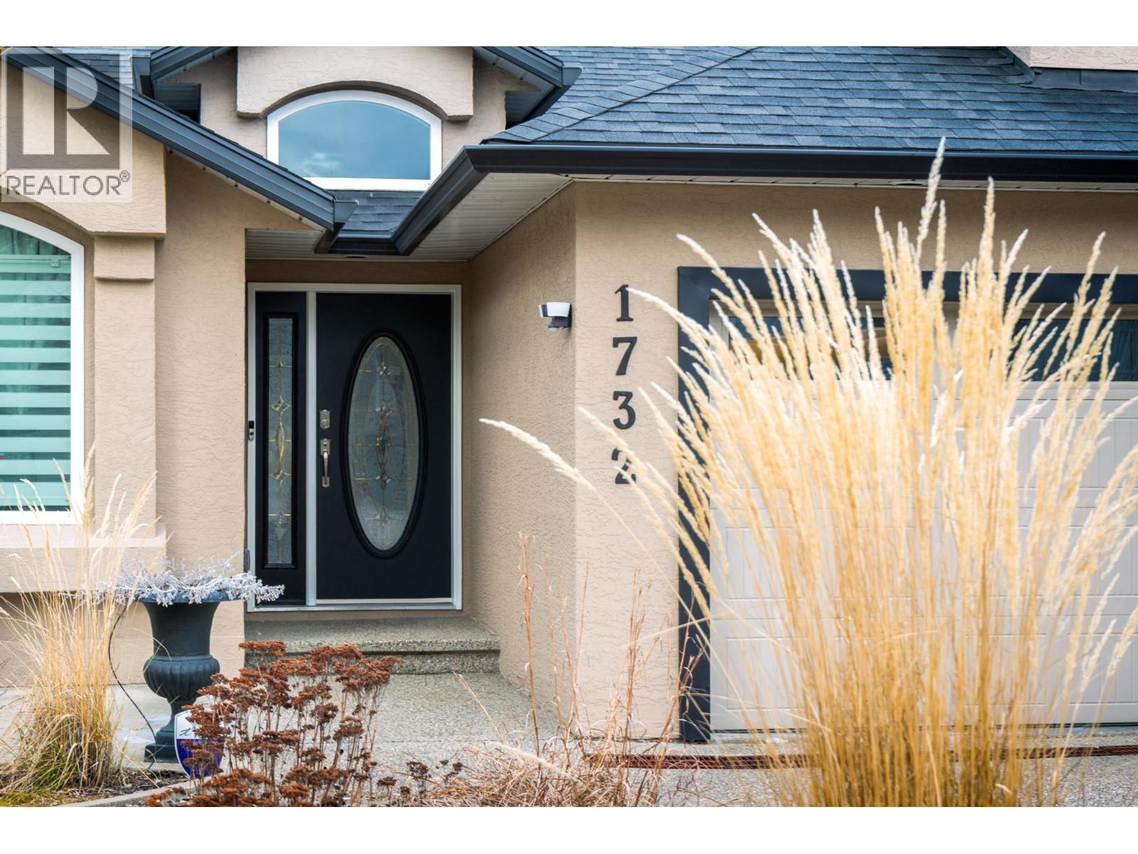 1732 Spruceview Court, Kelowna, British Columbia  V1Y 7R1 - Photo 2 - 10378227