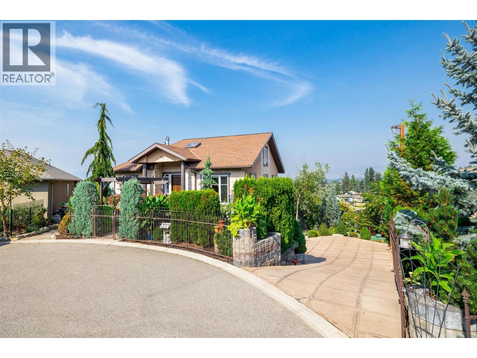 375 Trumpeter Court, kelowna, British Columbia