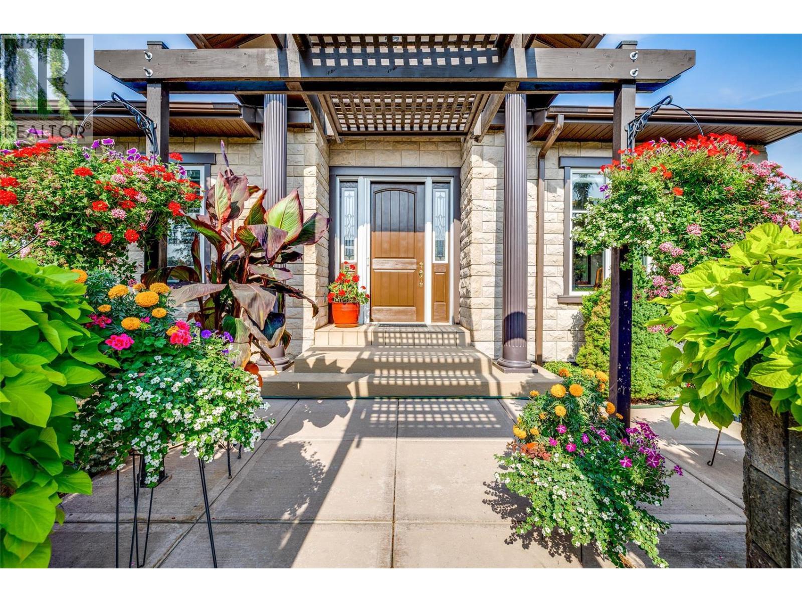375 Trumpeter Court, Kelowna, British Columbia  V1W 5J4 - Photo 12 - 10378537