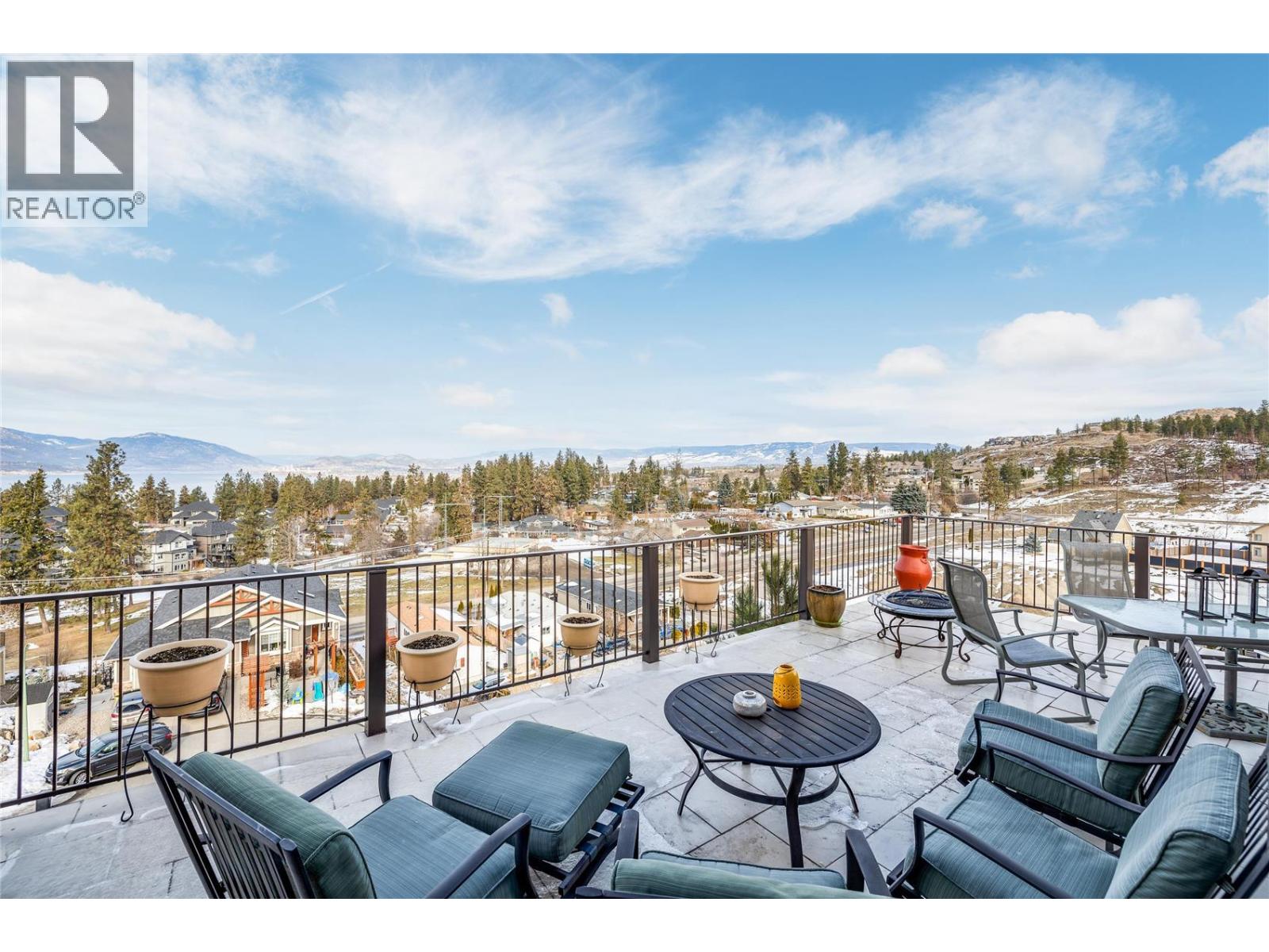 375 Trumpeter Court, Kelowna, British Columbia  V1W 5J4 - Photo 2 - 10378537