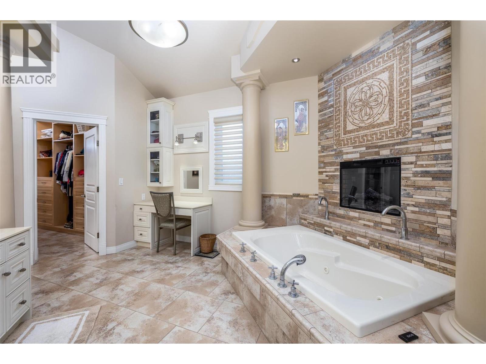 375 Trumpeter Court, Kelowna, British Columbia  V1W 5J4 - Photo 26 - 10378537