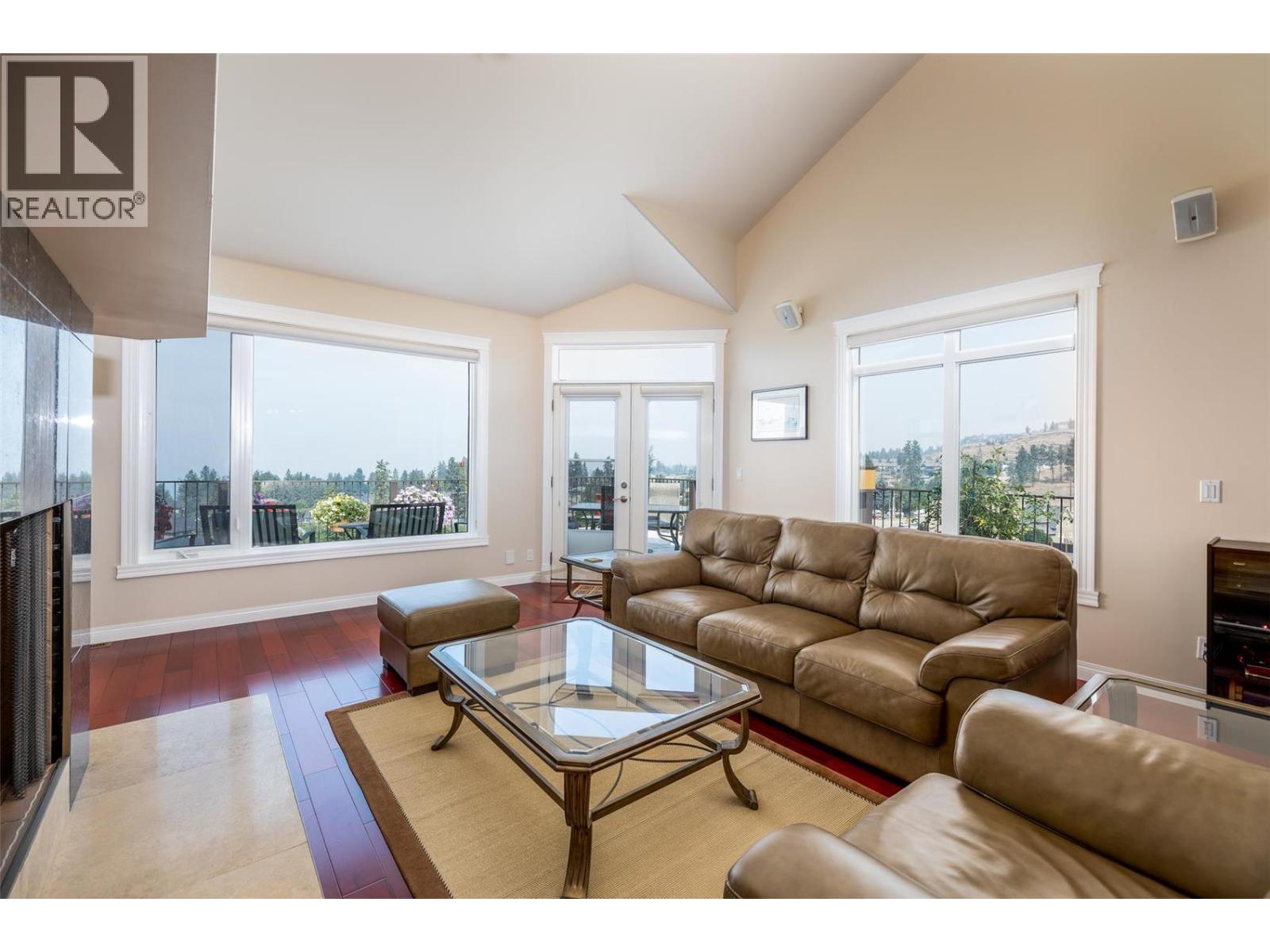 375 Trumpeter Court, Kelowna, British Columbia  V1W 5J4 - Photo 6 - 10378537