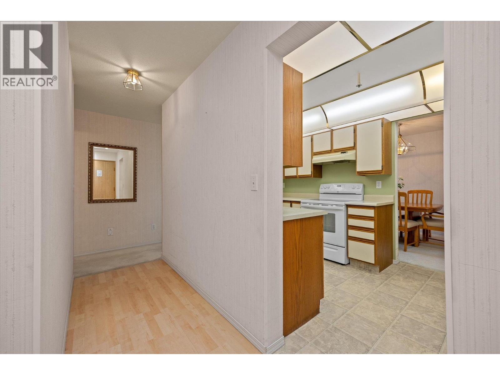 1045 Sutherland Avenue Unit# 306, Kelowna, British Columbia  V1Y 5Y1 - Photo 5 - 10377668