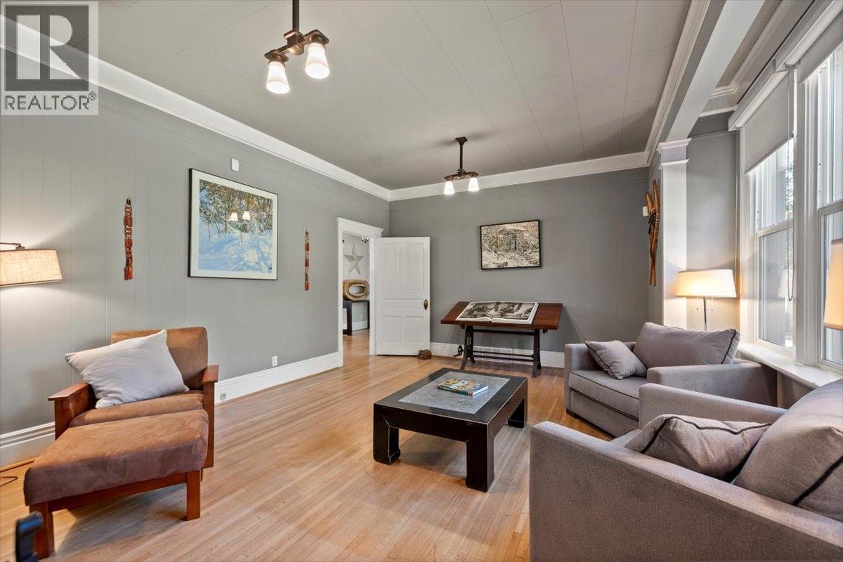 9 Park Crescent, Fernie, British Columbia  V0B 1M0 - Photo 53 - 10378721