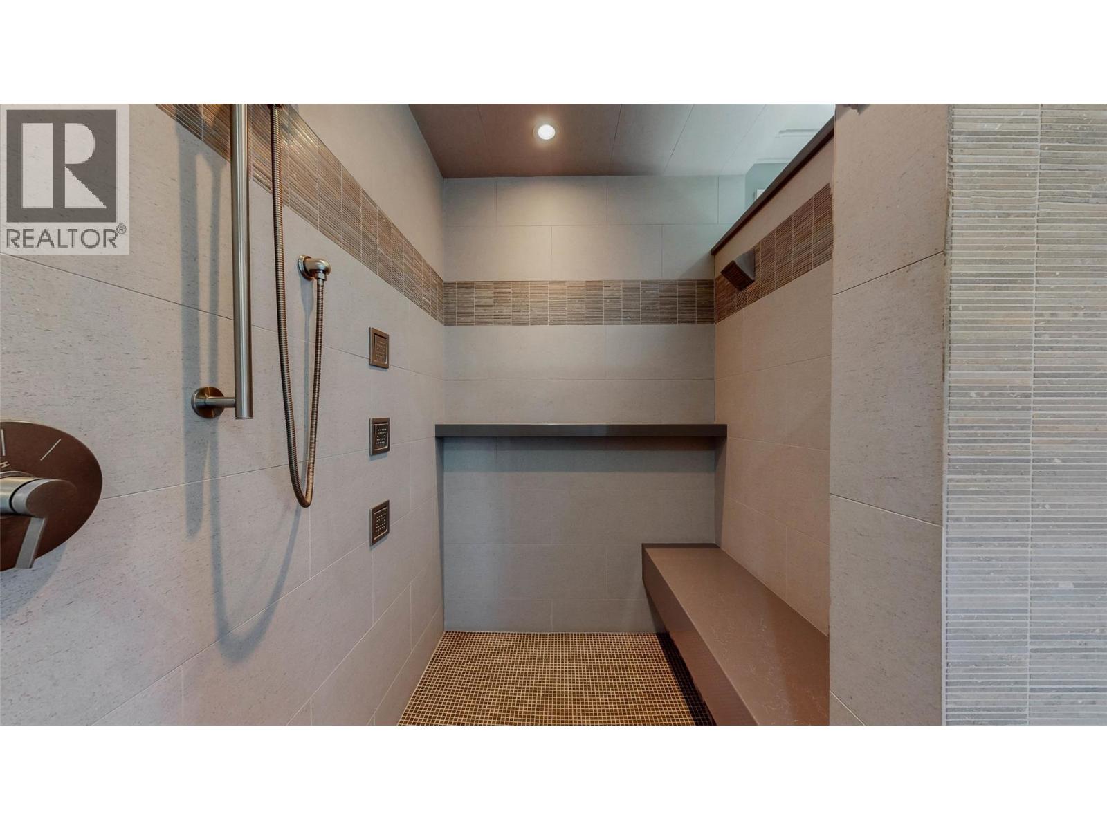 5642 Yarrow Street, Oliver, British Columbia  V0H 1T0 - Photo 24 - 10378521