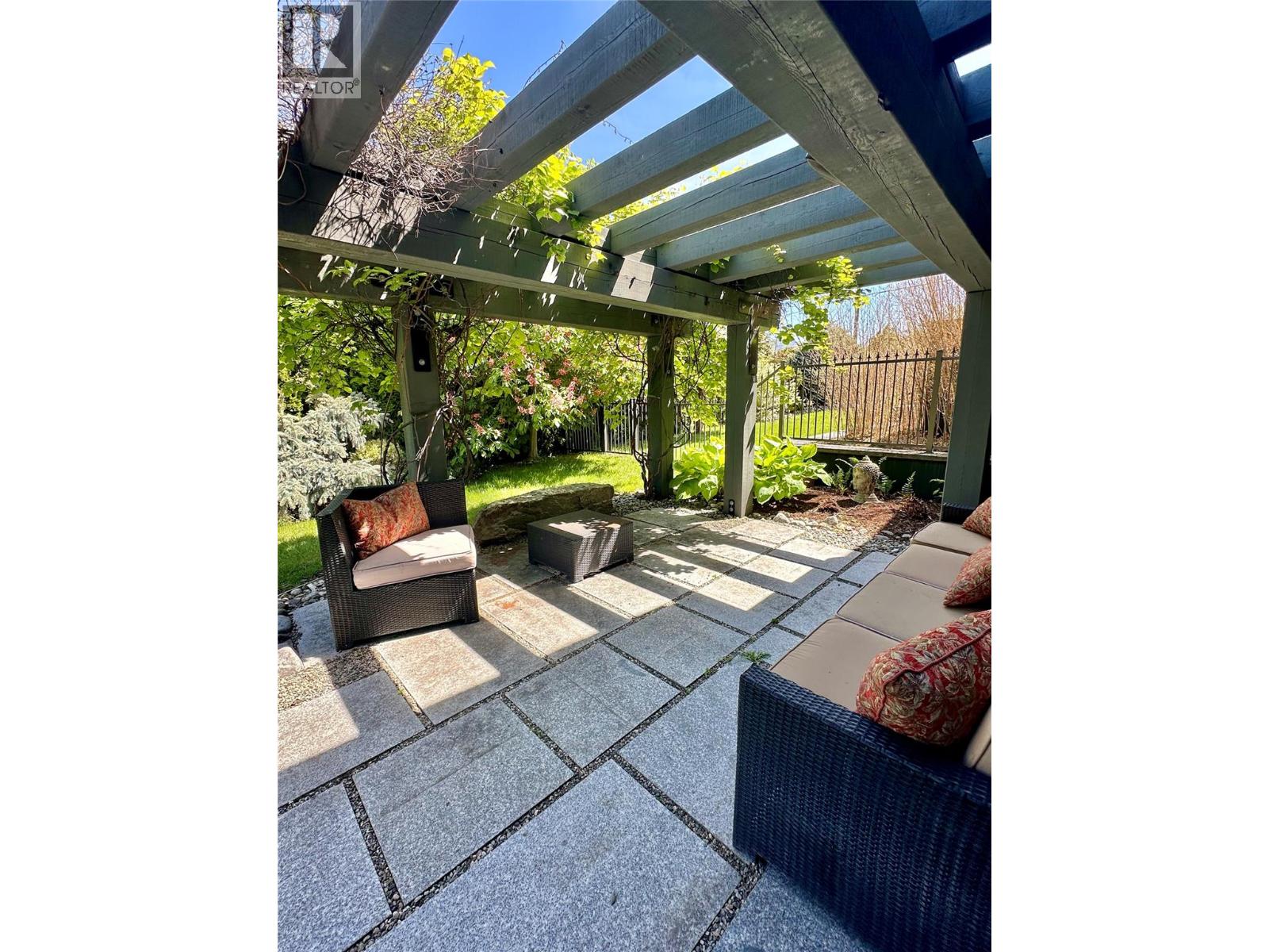 5642 Yarrow Street, Oliver, British Columbia  V0H 1T0 - Photo 3 - 10378521