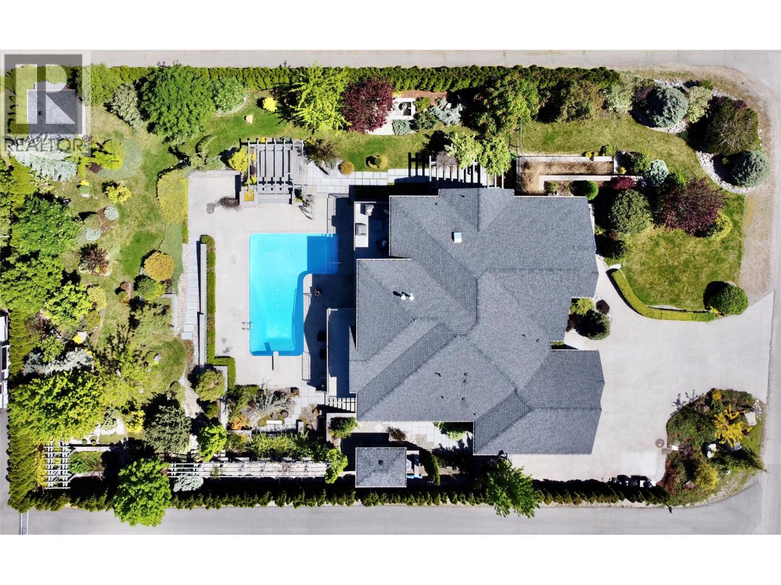 5642 Yarrow Street, Oliver, British Columbia  V0H 1T0 - Photo 4 - 10378521