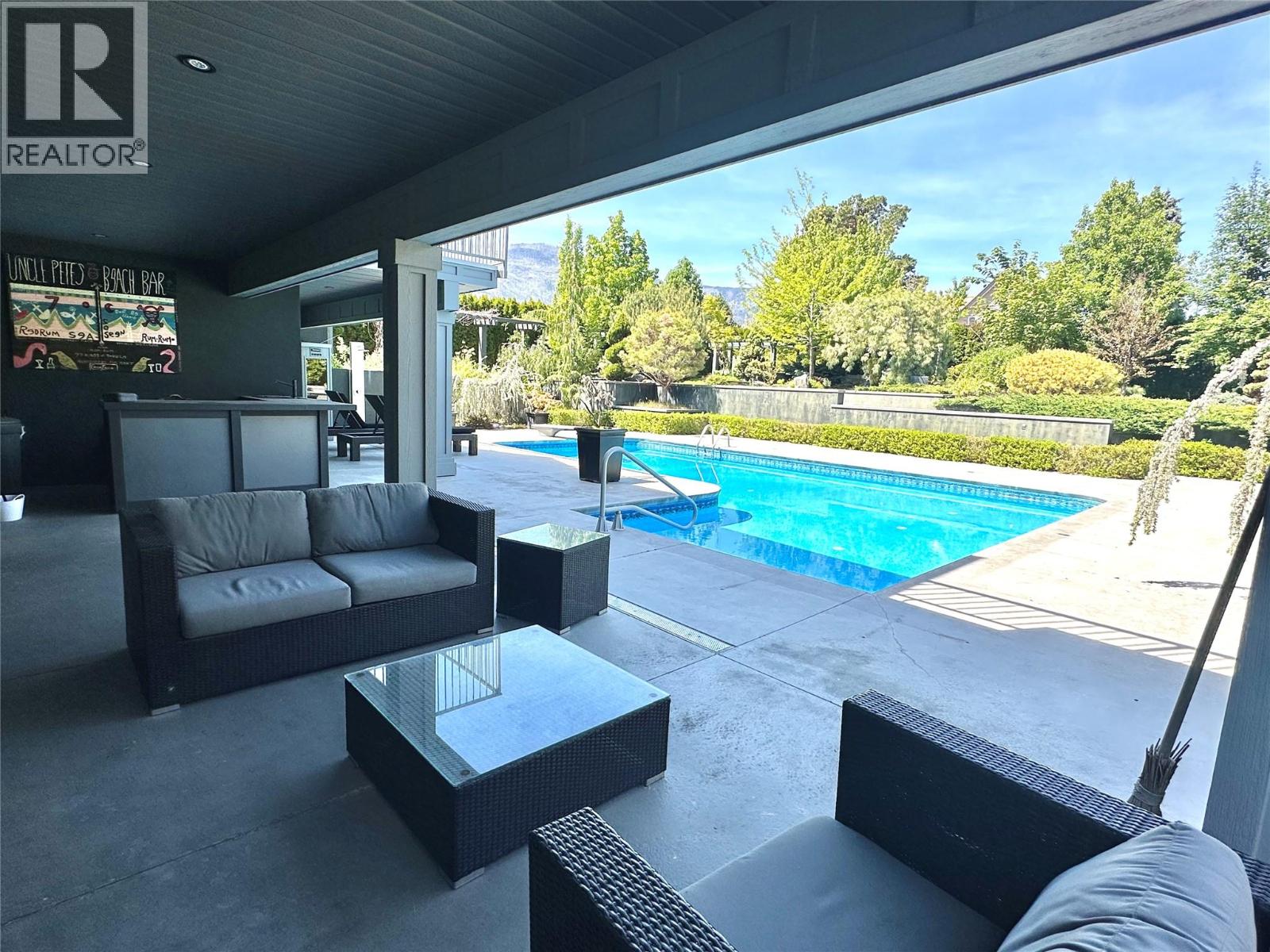 5642 Yarrow Street, Oliver, British Columbia  V0H 1T0 - Photo 6 - 10378521