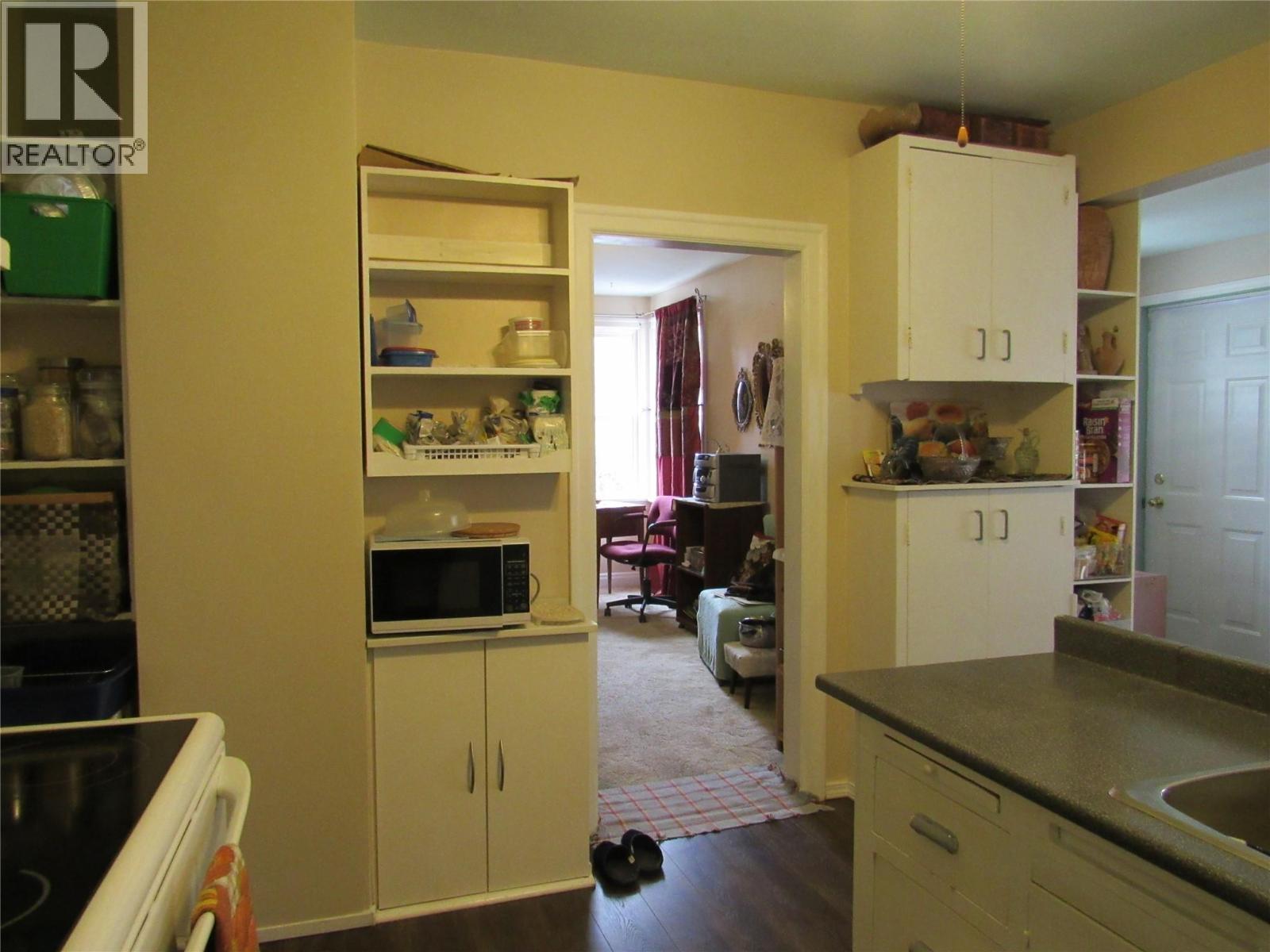2000 Topping Street, Trail, British Columbia  V1R 4G5 - Photo 6 - 10376650