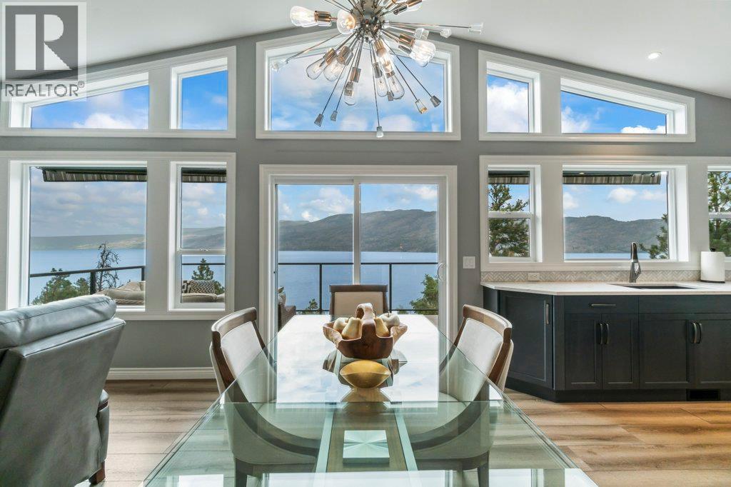 3949 Desert Pines Avenue, peachland, British Columbia