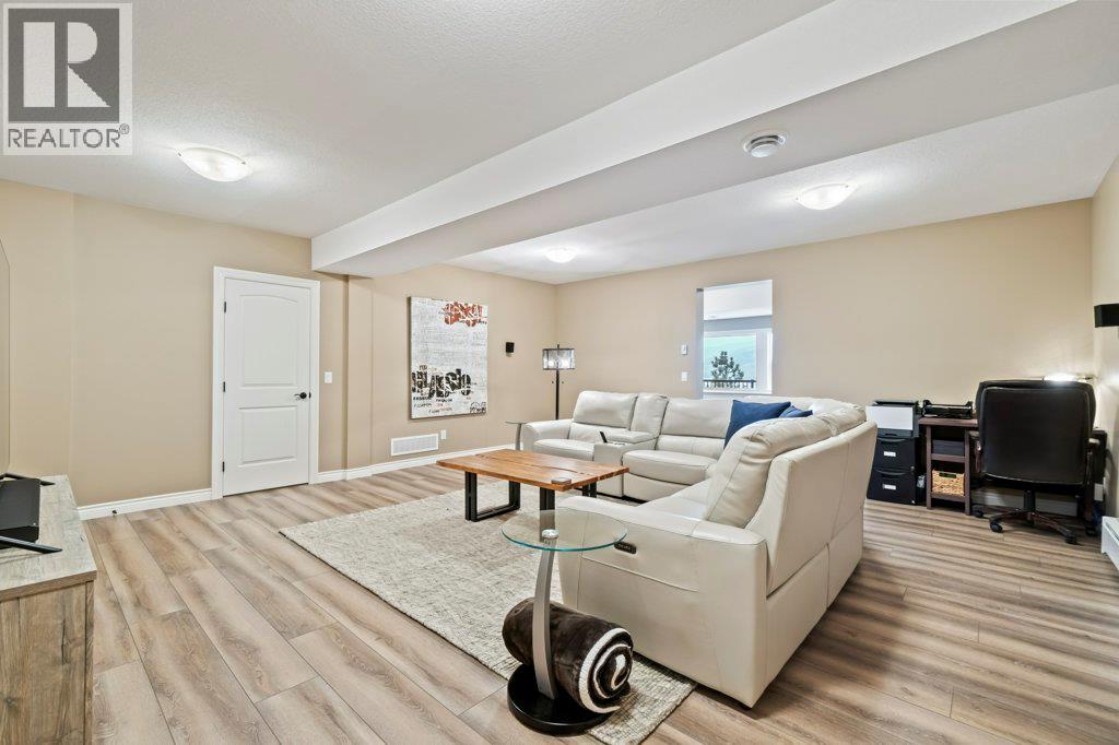 3949 Desert Pines Avenue, Peachland, British Columbia  V0H 1X2 - Photo 48 - 10370427