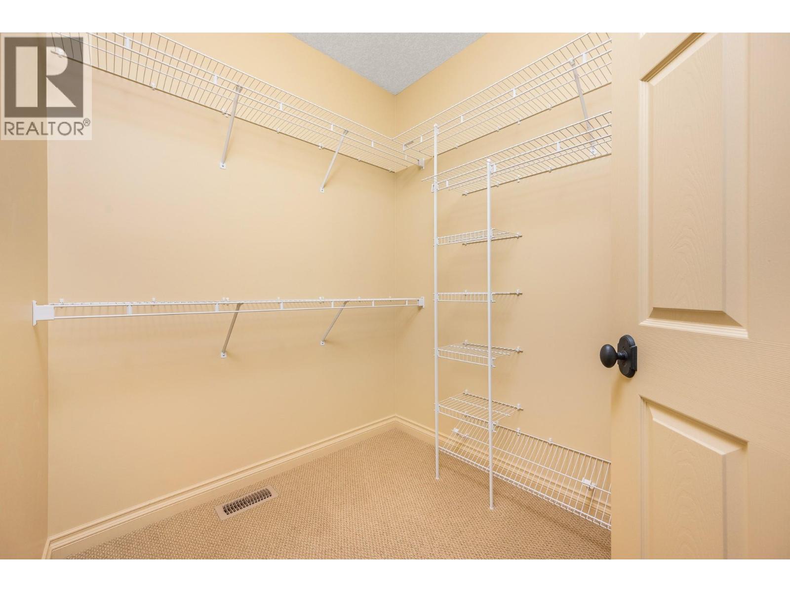 200 Melrose Court, Vernon, British Columbia  V1H 1T7 - Photo 33 - 10378394