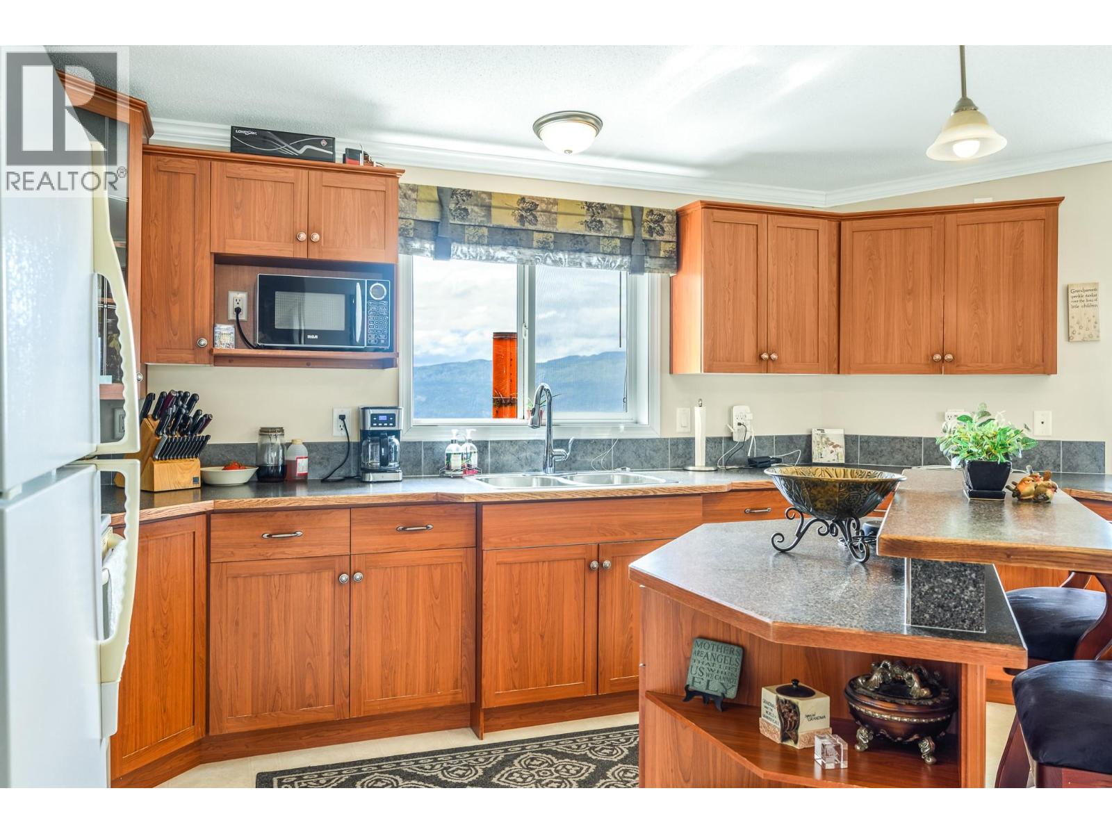 18125 Hereford Road, Lake Country, British Columbia  V4V 1B6 - Photo 15 - 10378082