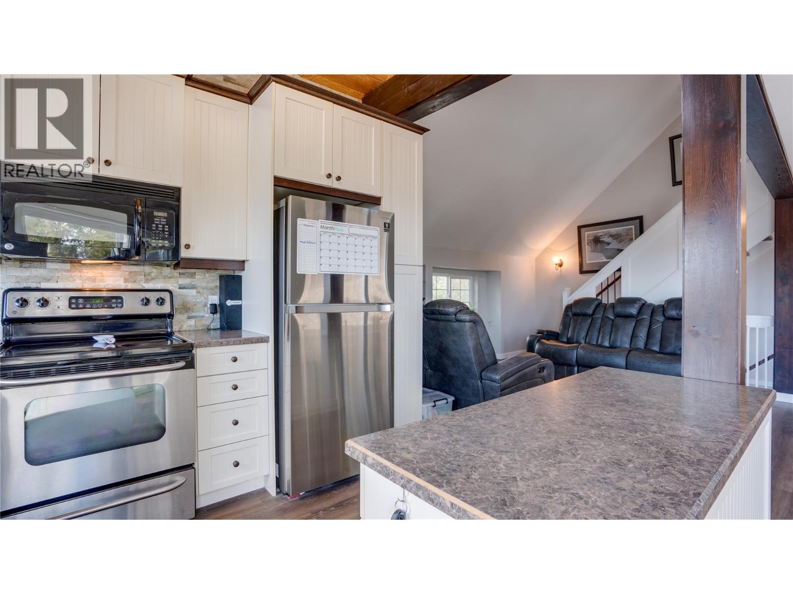 354 Lakewood Road, Vernon, British Columbia  V1H 2B9 - Photo 16 - 10378675