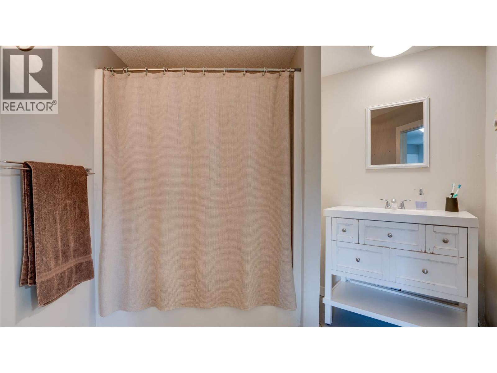 354 Lakewood Road, Vernon, British Columbia  V1H 2B9 - Photo 36 - 10378675