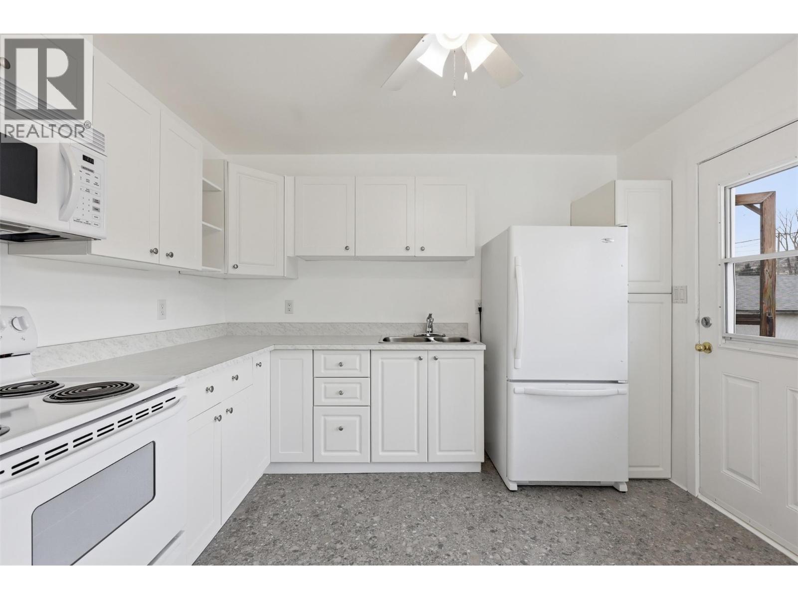 421/423 Alexander Avenue, Kamloops, British Columbia  V2B 3R4 - Photo 13 - 10378575