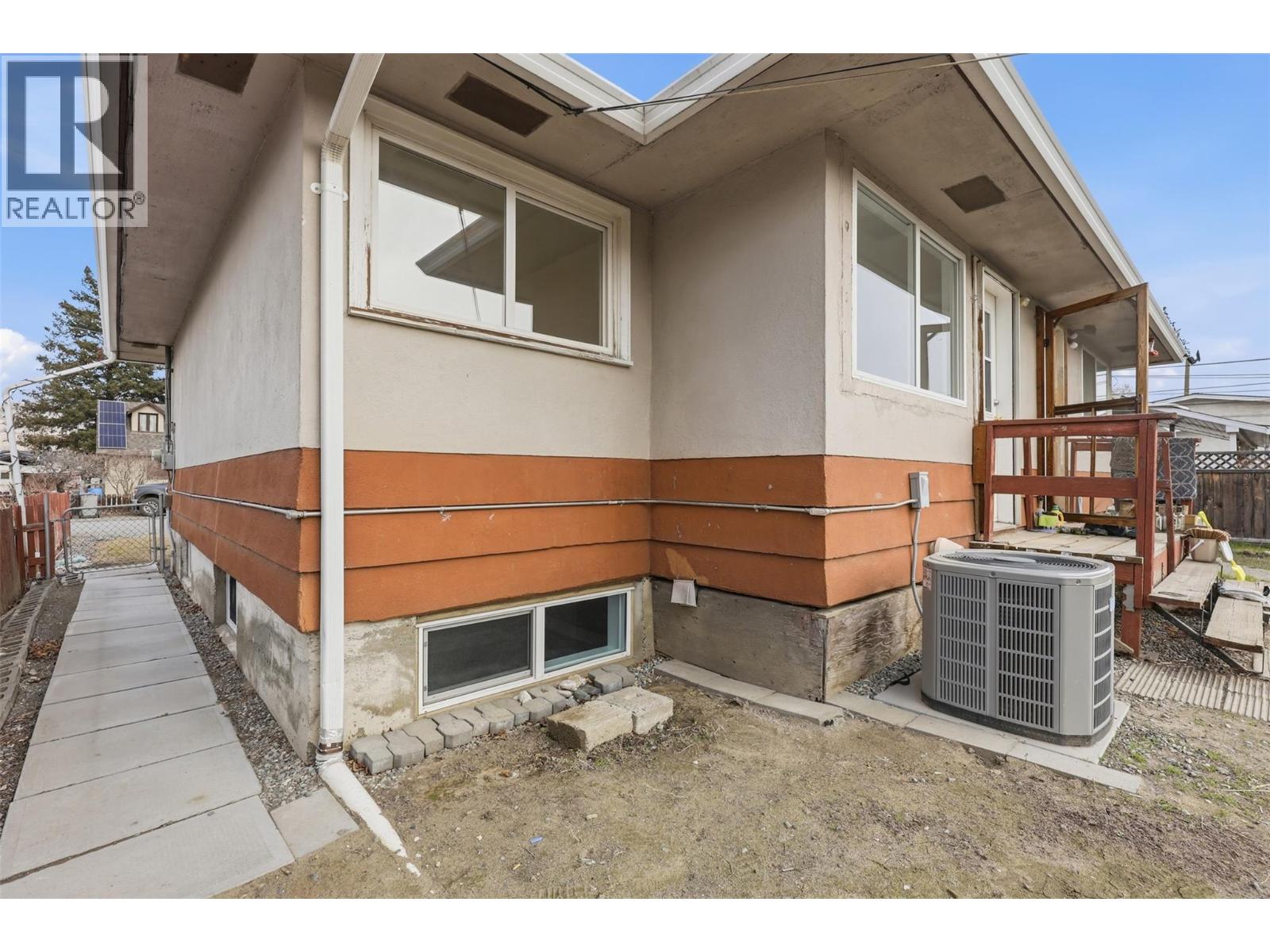 421/423 Alexander Avenue, Kamloops, British Columbia  V2B 3R4 - Photo 23 - 10378575