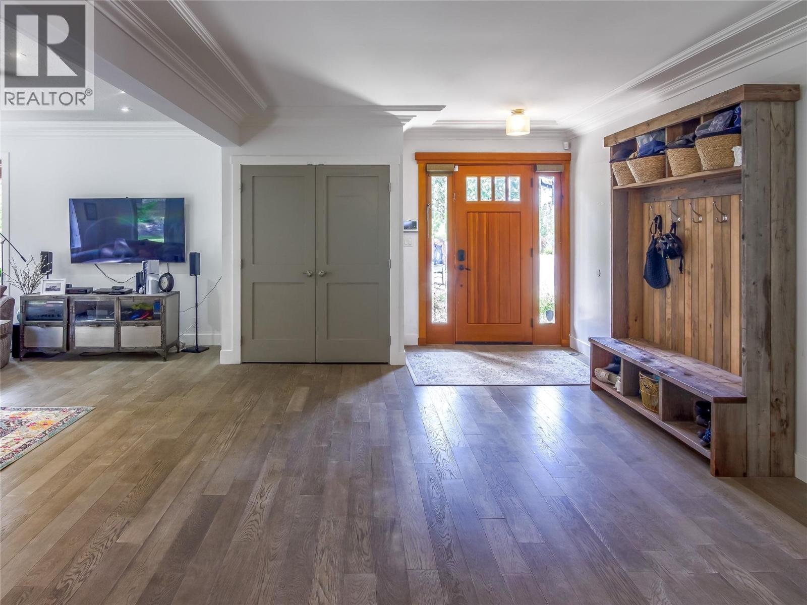 3948 Valleyview Road, Penticton, British Columbia  V2A 8V8 - Photo 2 - 10378387