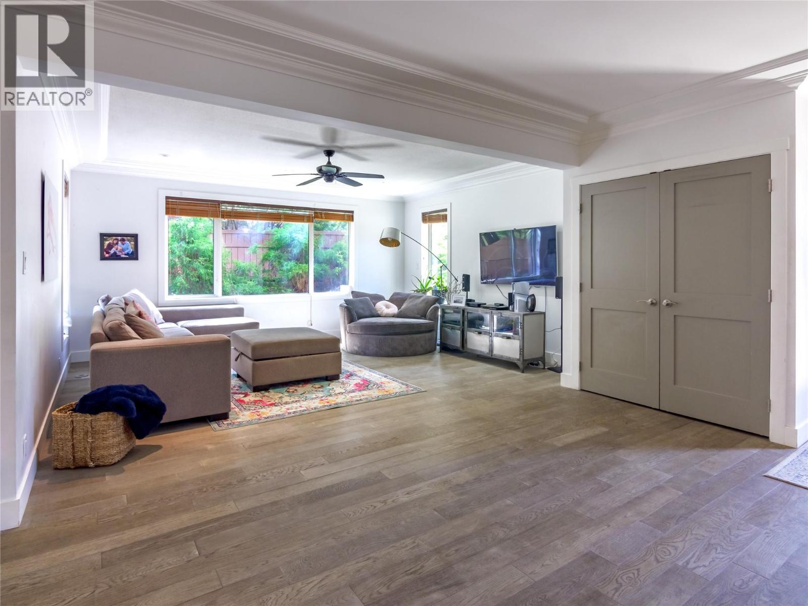 3948 Valleyview Road, Penticton, British Columbia  V2A 8V8 - Photo 4 - 10378387