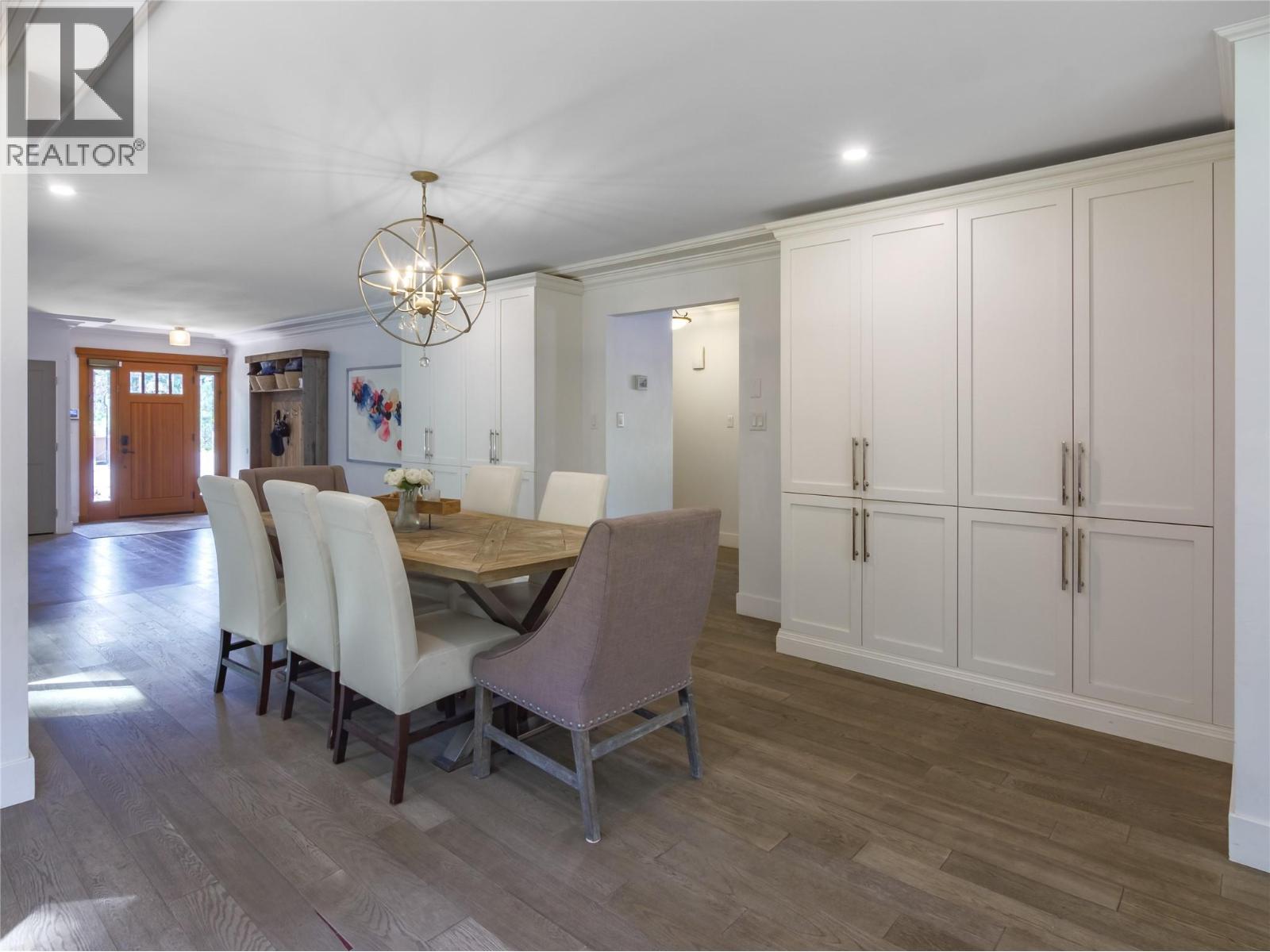 3948 Valleyview Road, Penticton, British Columbia  V2A 8V8 - Photo 9 - 10378387