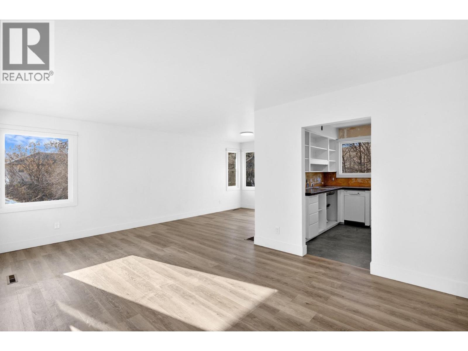 608 Browne Road, Vernon, British Columbia  V1T 7M1 - Photo 8 - 10370572