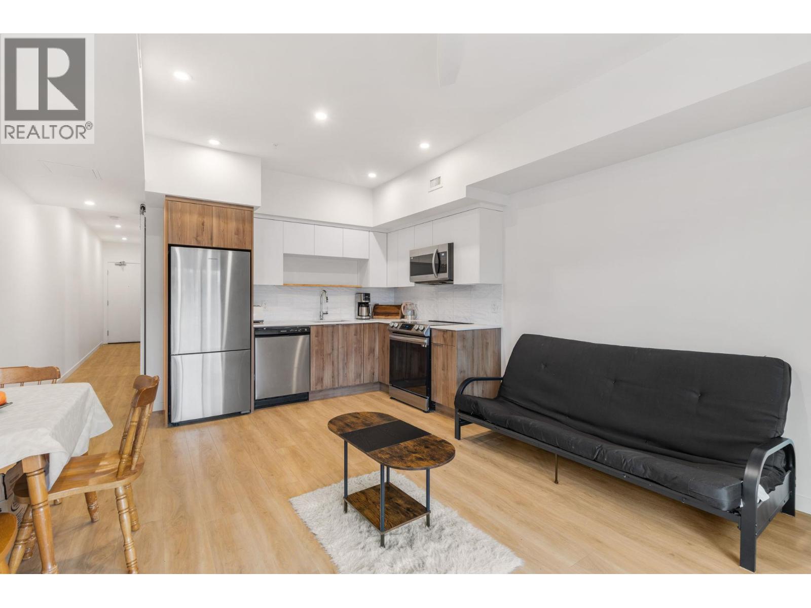 604 Cawston Avenue Unit# 404, Kelowna, British Columbia  V1Y 6Z4 - Photo 3 - 10378705