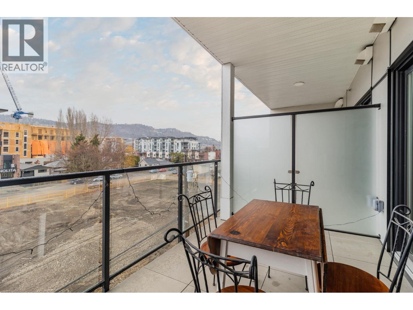 604 Cawston Avenue Unit# 404, Kelowna, British Columbia  V1Y 6Z4 - Photo 5 - 10378705
