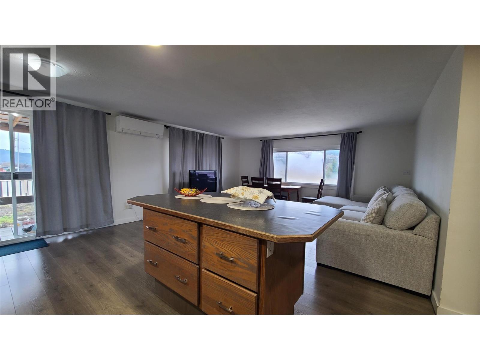 7361 Tucelnuit Drive, Oliver, British Columbia  V0H 1T2 - Photo 7 - 10378657