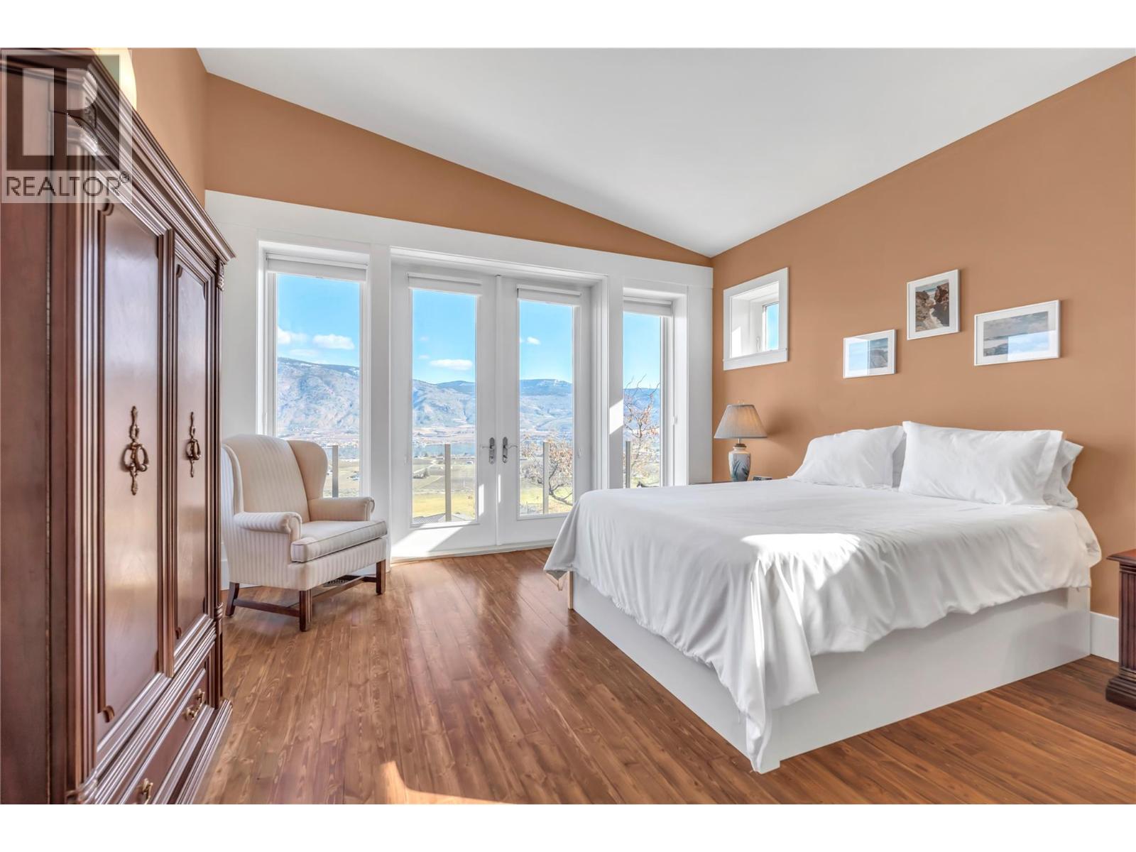 11713 Olympic View Drive, Osoyoos, British Columbia  V0H 1V4 - Photo 13 - 10377204