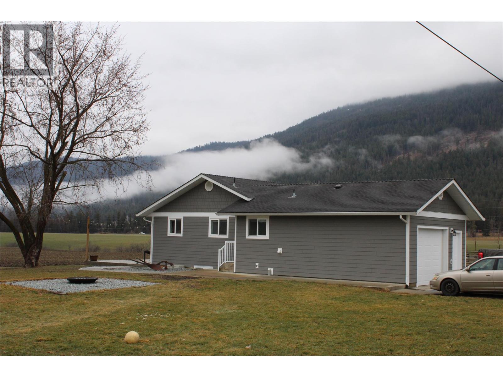 4809 Back Enderby Road, Spallumcheen, British Columbia  V4Y 0W9 - Photo 14 - 10378751