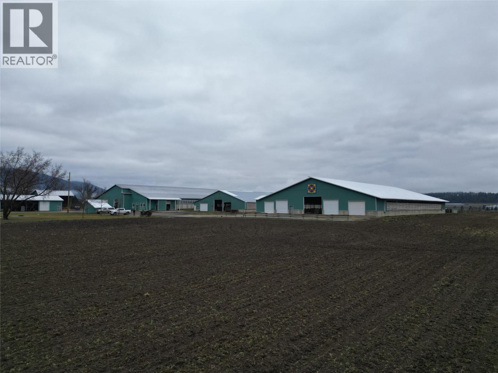 4809 Back Enderby Road, Spallumcheen, British Columbia  V4Y 0W9 - Photo 7 - 10378751