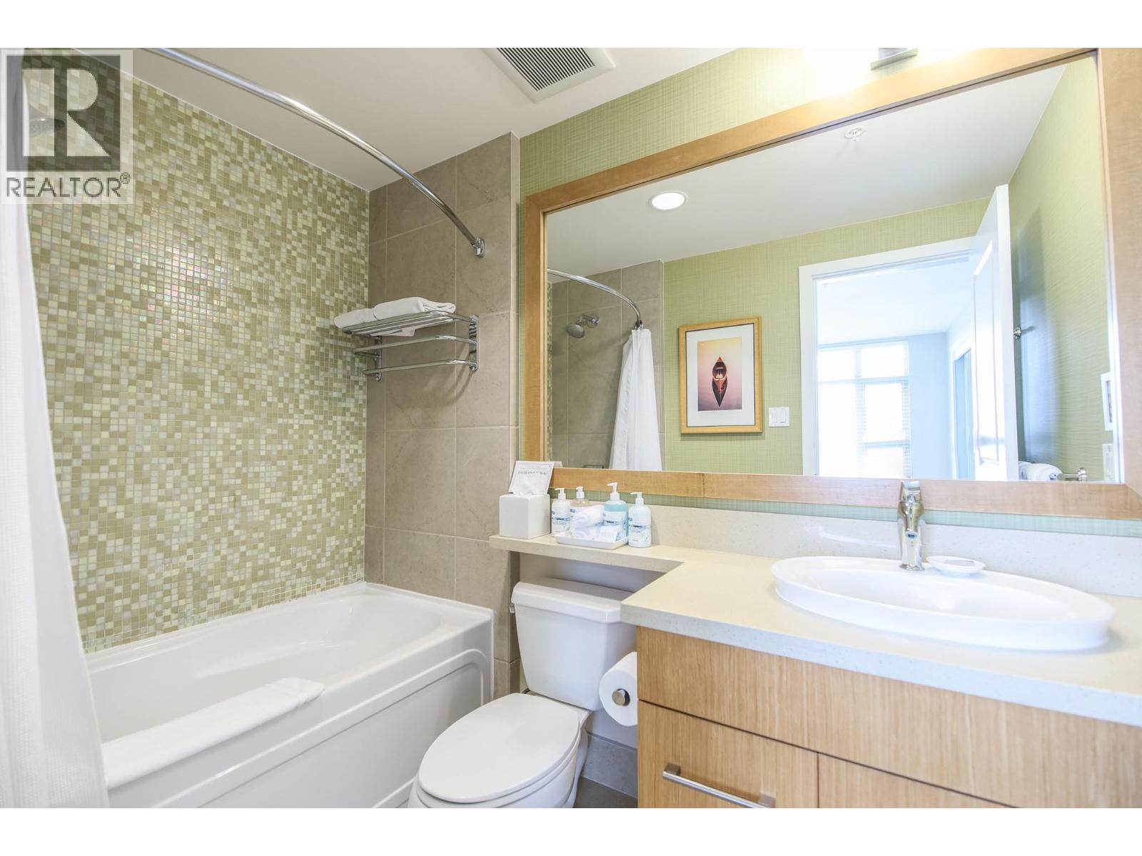 304-15 Park Place, Osoyoos, British Columbia  V0H 1V0 - Photo 37 - 10378678