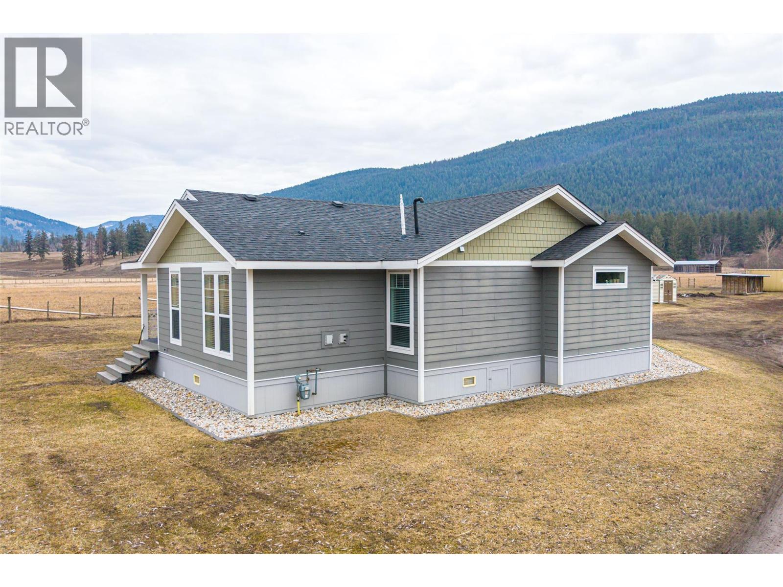 64 Bloom Road, Lumby, British Columbia  V0E 2G7 - Photo 10 - 10378515