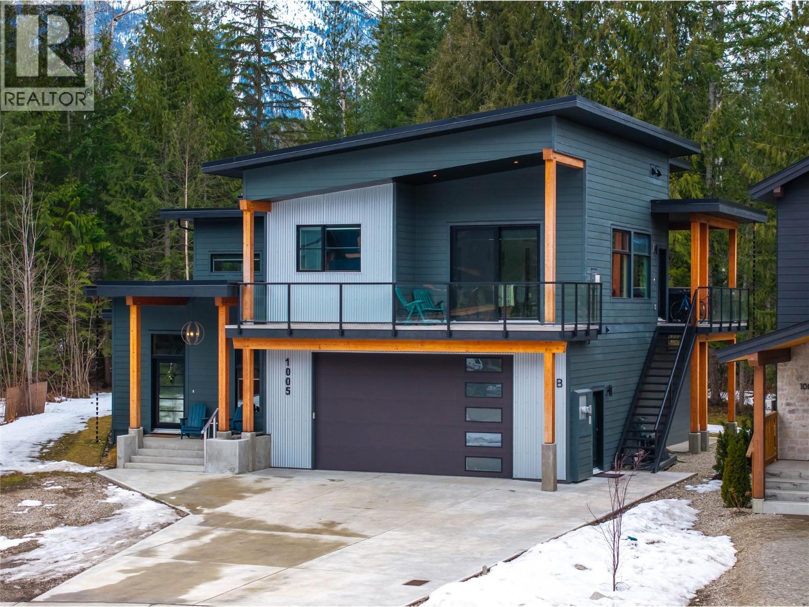 1005 Williams Gate Lane, Revelstoke, British Columbia  V0E 2S1 - Photo 1 - 10378676