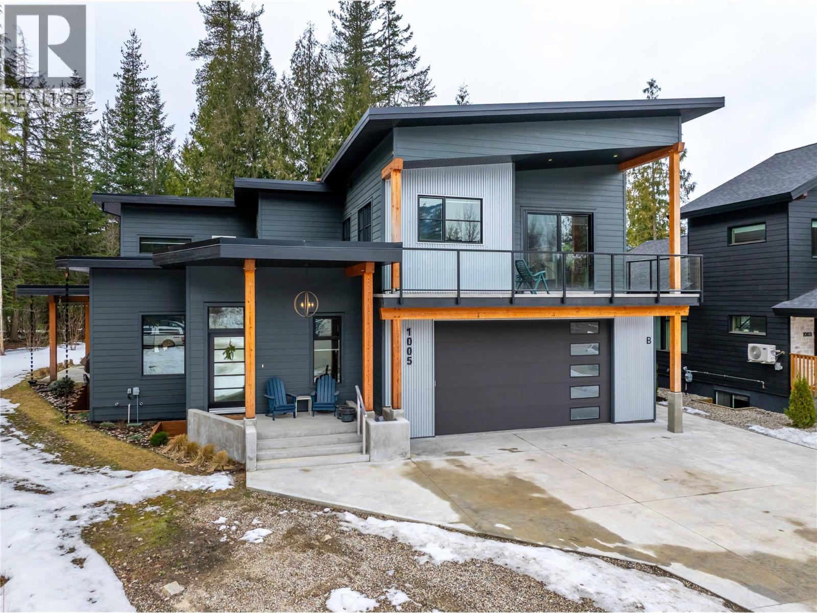 1005 Williams Gate Lane, Revelstoke, British Columbia  V0E 2S1 - Photo 2 - 10378676