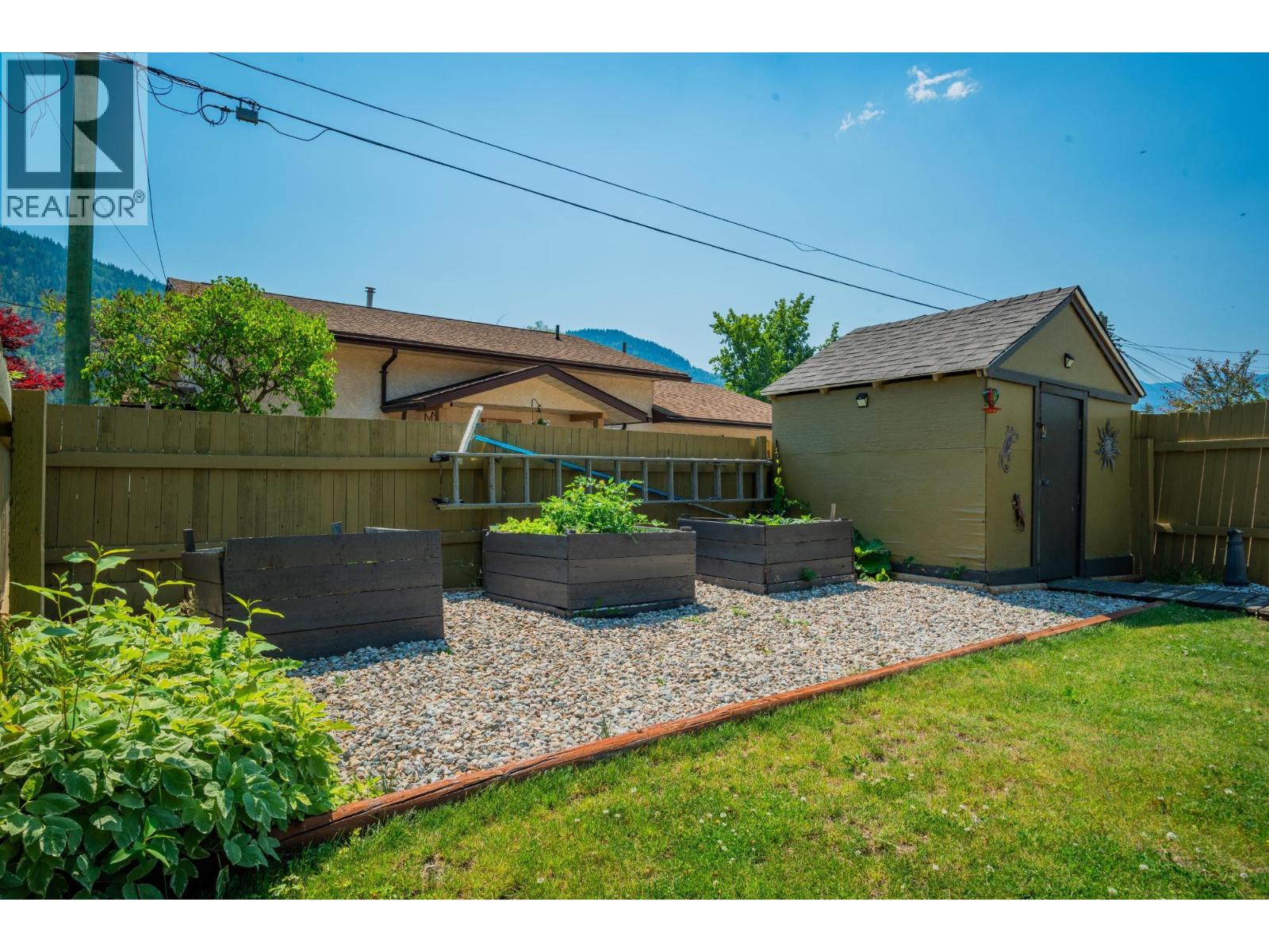 2194 Sixth Avenue, Trail, British Columbia  V1R 3B7 - Photo 28 - 10378717