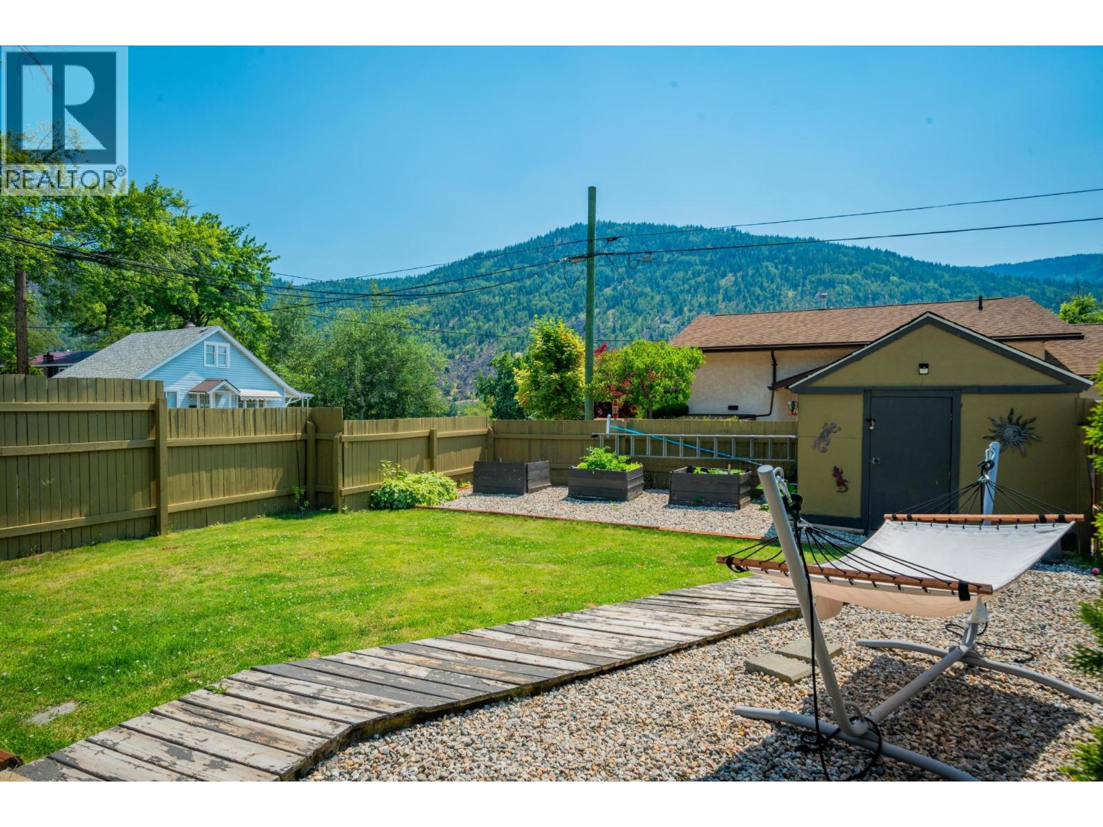 2194 Sixth Avenue, Trail, British Columbia  V1R 3B7 - Photo 31 - 10378717