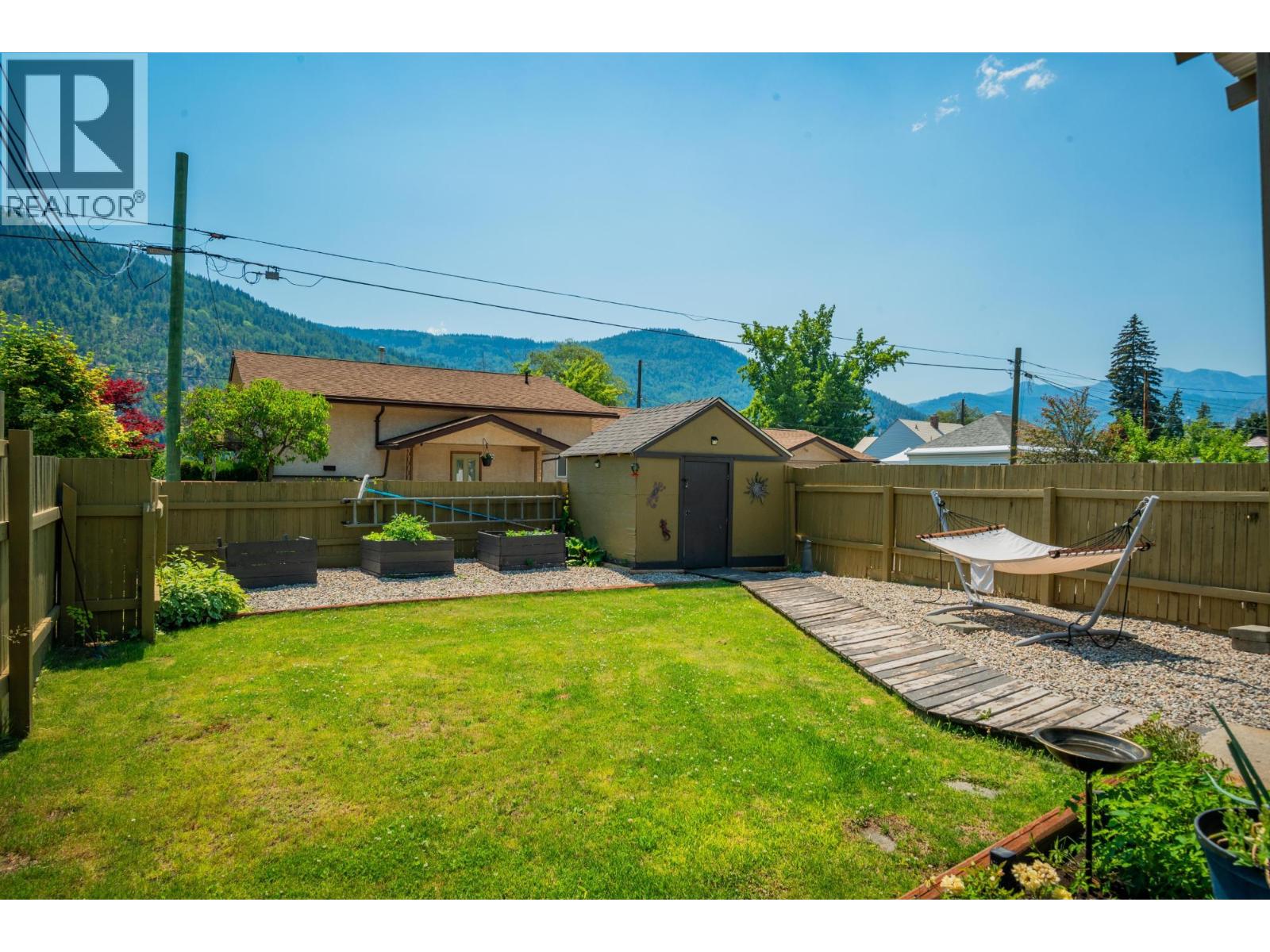 2194 Sixth Avenue, Trail, British Columbia  V1R 3B7 - Photo 32 - 10378717