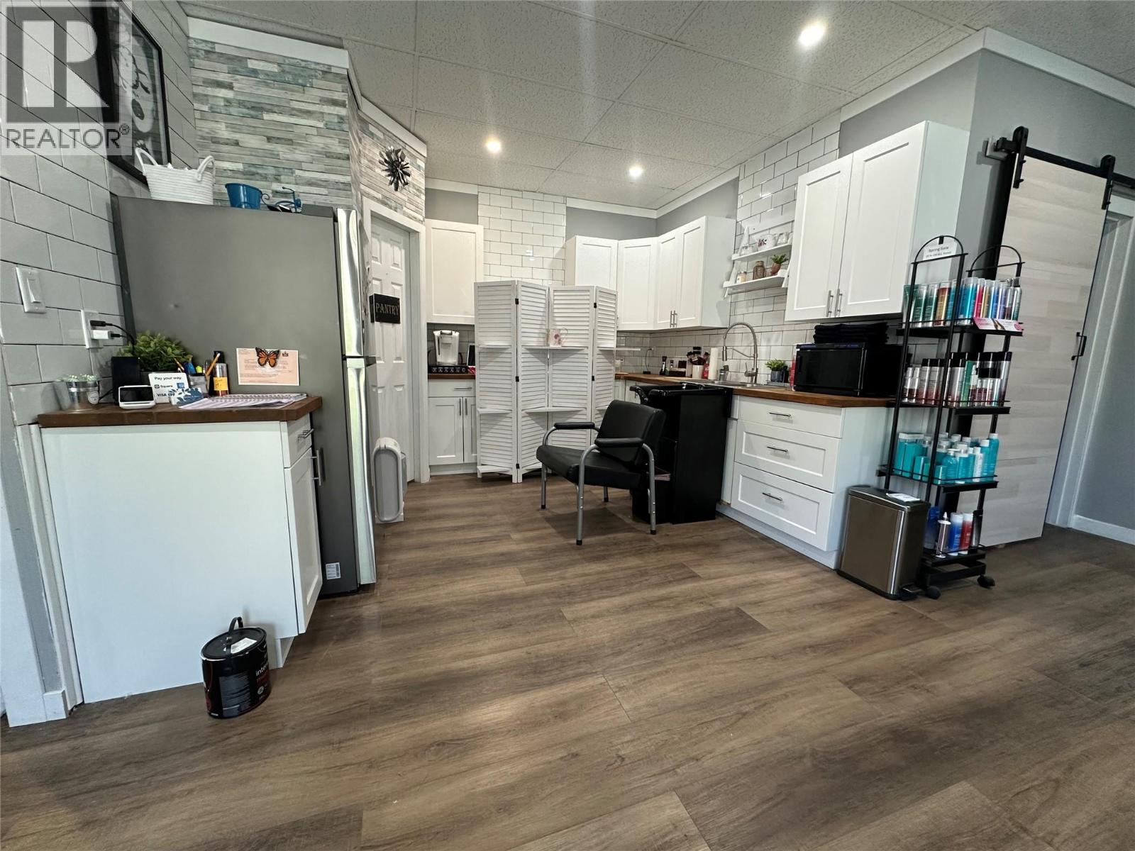2194 Sixth Avenue, Trail, British Columbia  V1R 3B7 - Photo 38 - 10378717