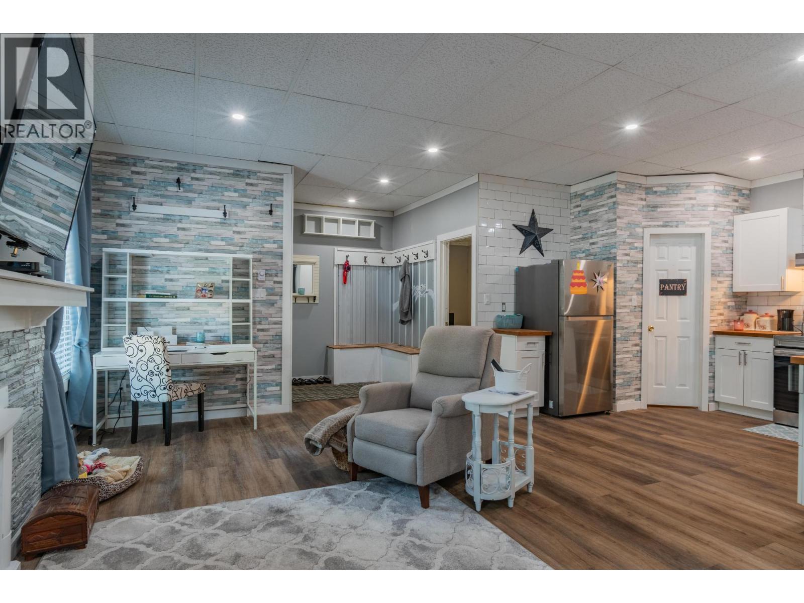2194 Sixth Avenue, Trail, British Columbia  V1R 3B7 - Photo 43 - 10378717