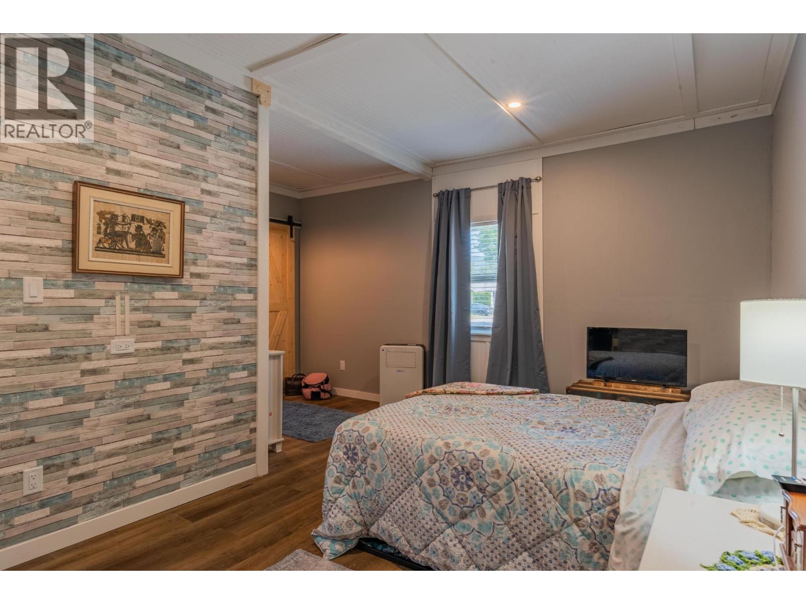 2194 Sixth Avenue, Trail, British Columbia  V1R 3B7 - Photo 49 - 10378717
