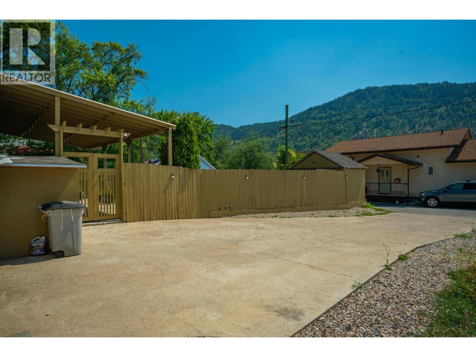 2194 Sixth Avenue, Trail, British Columbia  V1R 3B7 - Photo 54 - 10378717