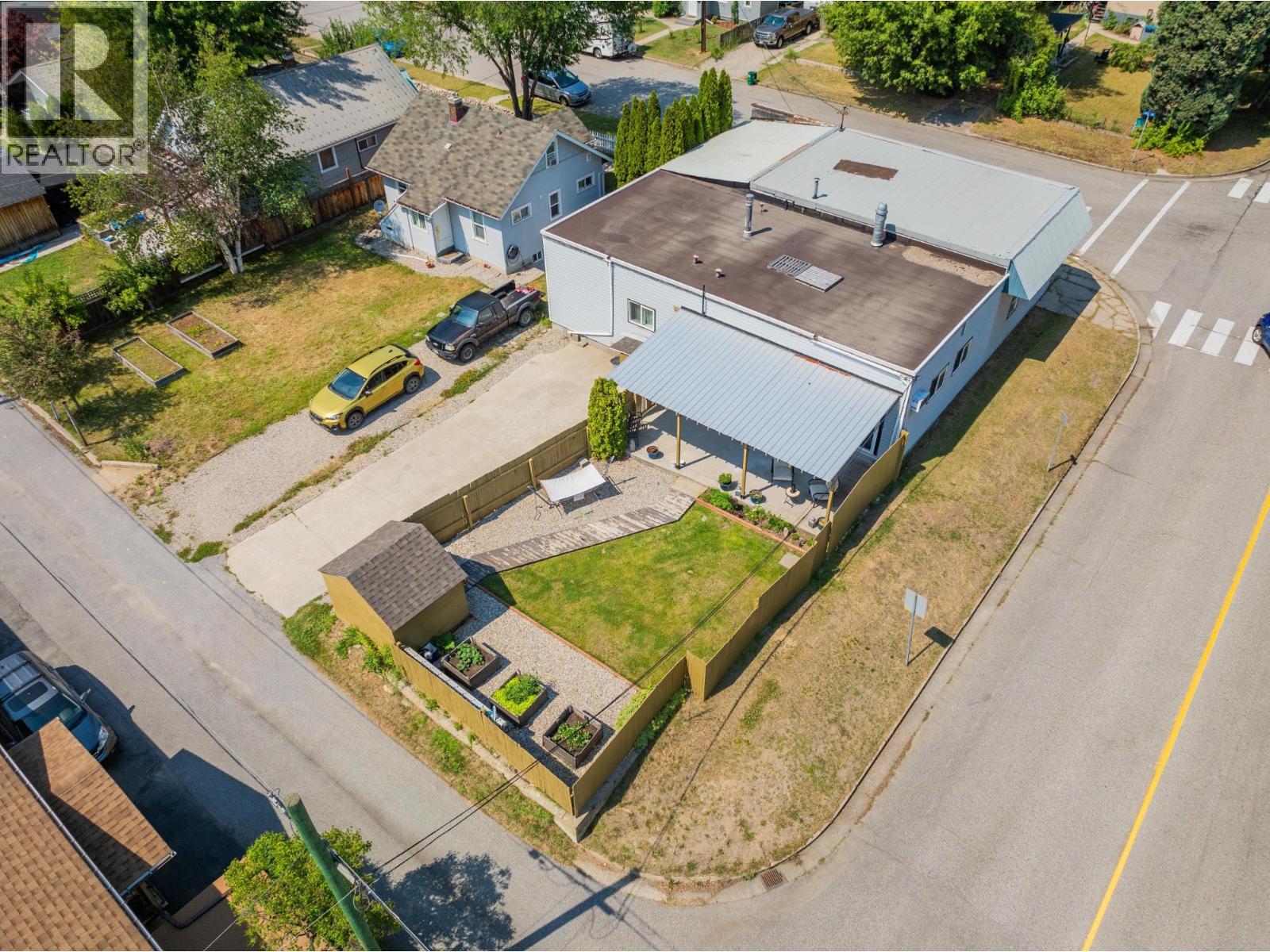 2194 Sixth Avenue, Trail, British Columbia  V1R 3B7 - Photo 58 - 10378717