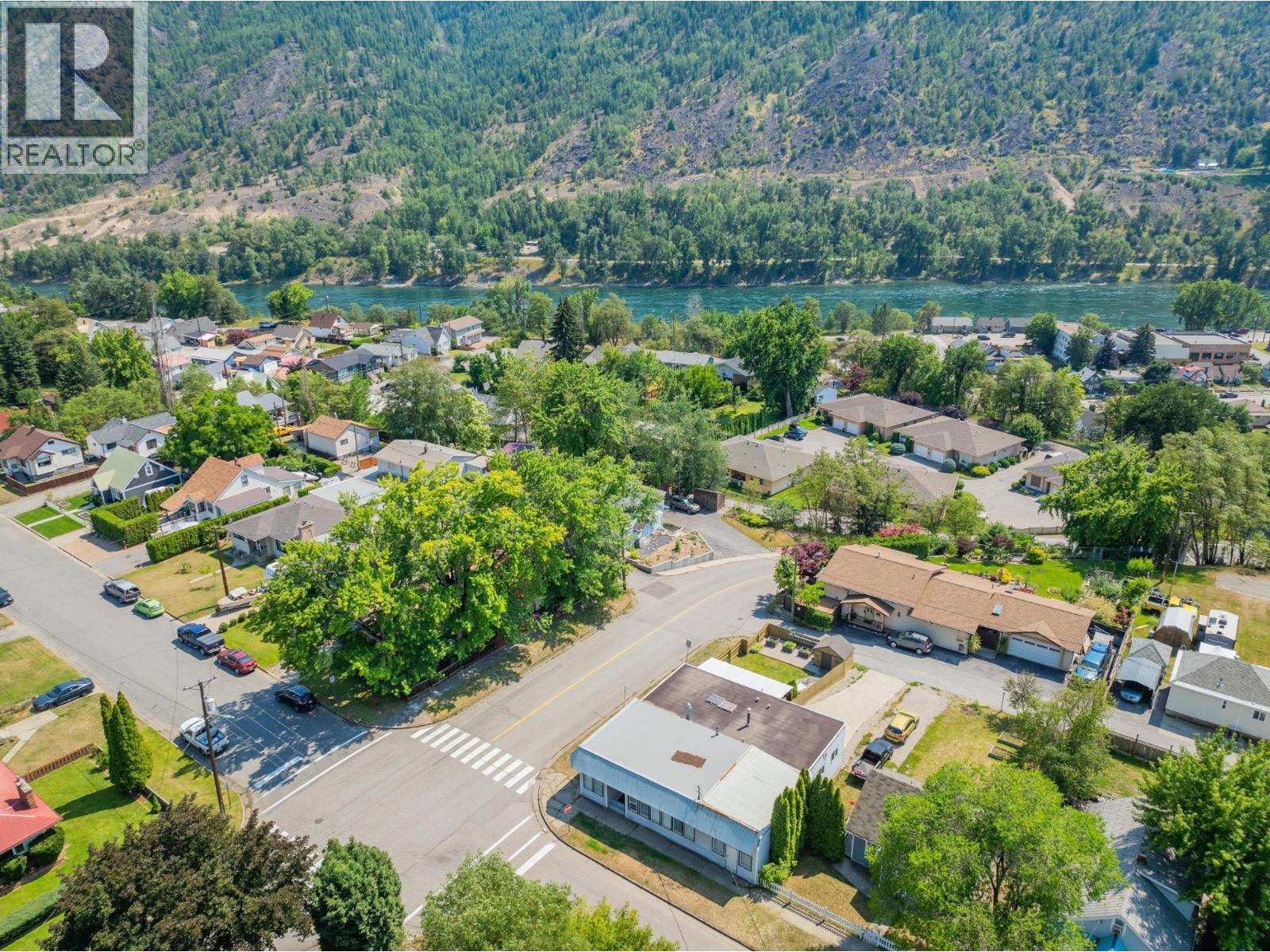 2194 Sixth Avenue, Trail, British Columbia  V1R 3B7 - Photo 59 - 10378717